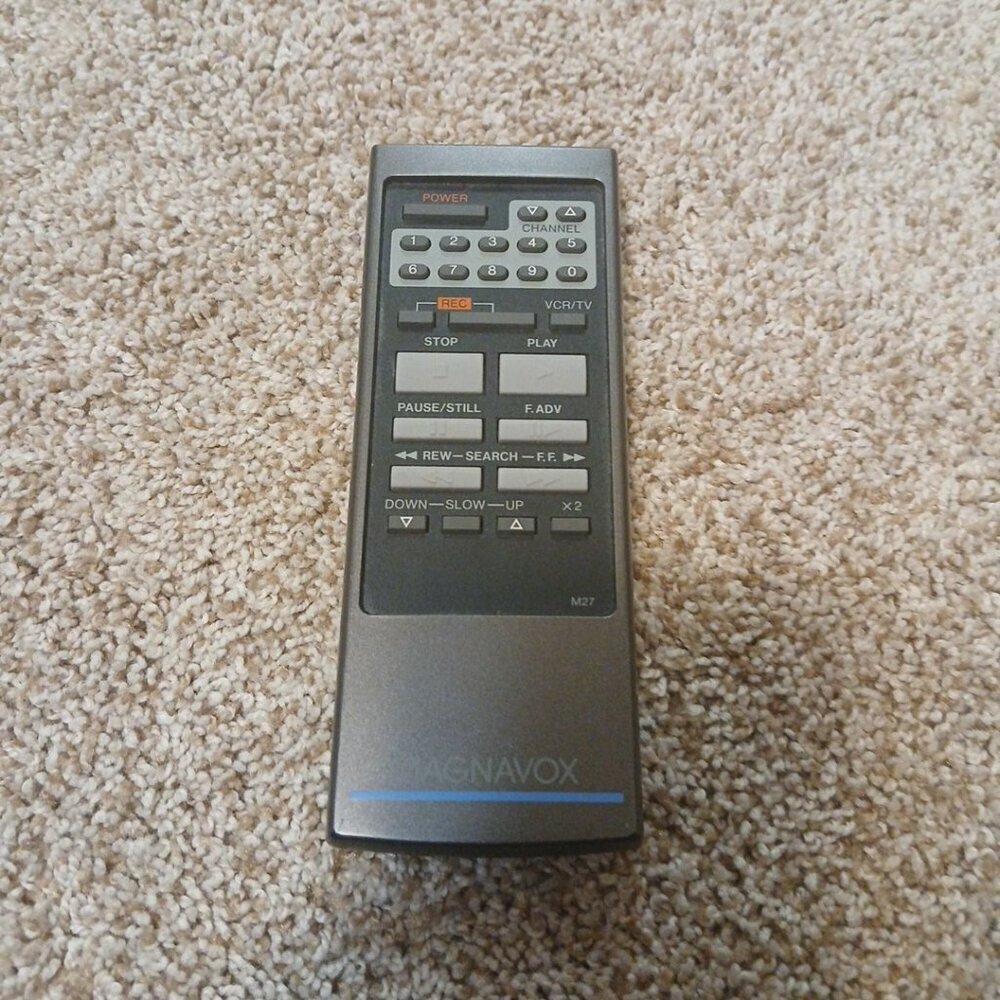 MAGNAVOX REMOTE CONTROL VSQS0541 M27‎ TV CLICKER ORIGINAL